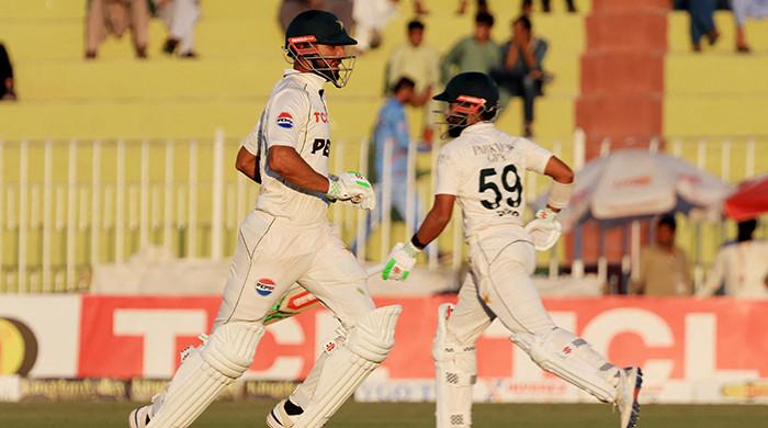 Shan, Saud make Pakistan steady after bowling out England for 267
