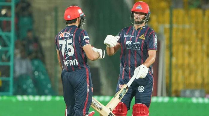 Kings stun Gladiators with thumping win