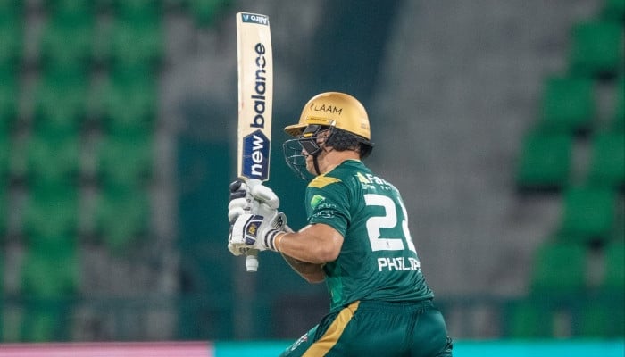 Josh Philippe steers Multan Sultans to victory over Islamabad United
